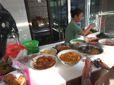 NASI KUNING PAGI