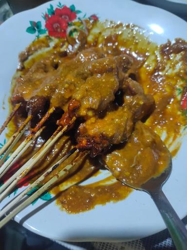 SATE AYAM MADURA PAK TEJO