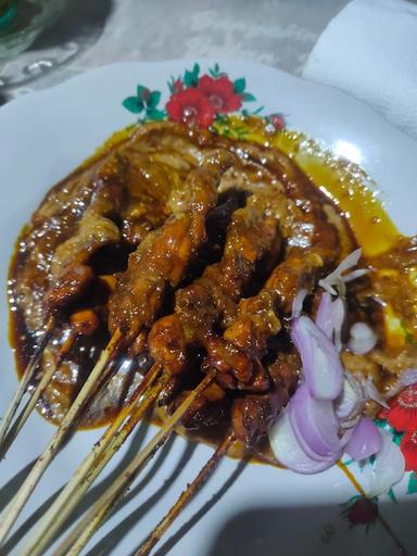 SATE AYAM MADURA PAK TEJO