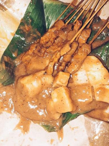 SATE PADANG PIAMAN JAYA