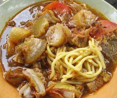 WARUNG SOTO MIE,TANGKAR DAN IGA