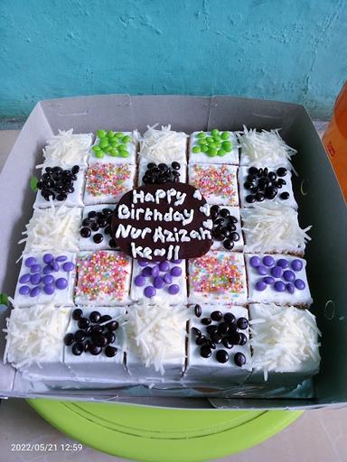 TOKO KUE MAMA RAYA CAKE