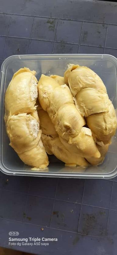 KIOS DURIAN BU TOMO