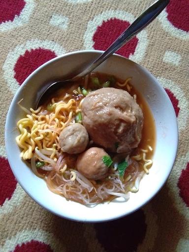 BAKSO H. SARIP SITUHIANG