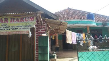 RUMAH MAKAN SADULUR