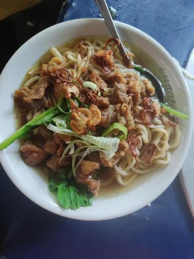 RAJA MIE AYAM DAN BAKSO PUTRA KUNINGAN