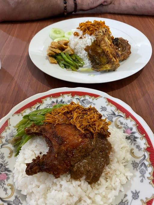 RUMAH MAKAN JOMET LANGKO