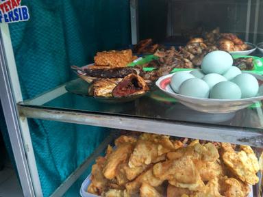 WARUNG NASI CIAMIS  TEH KOKOM 