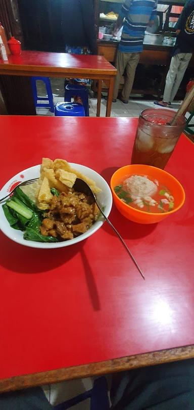 BAKSO MUSTIKA JATI ASIH