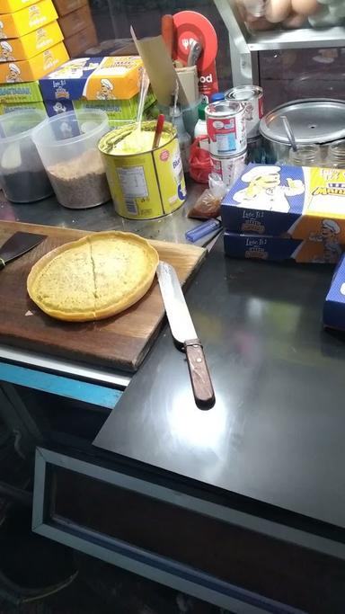 MARTABAK TELOR MANIS MAS ARISS