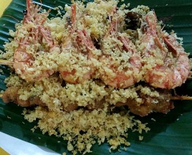 WARUNG NASI WARGI SUNDA, UNTUK MAKAN SEMUA KALANGAN