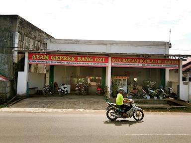 AYAM GEPREK BANG OZI