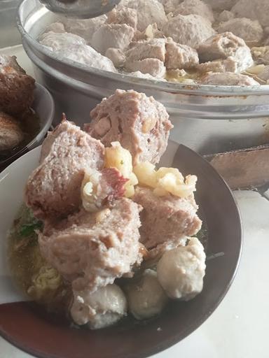 BAKSO MEGA MENDUNG