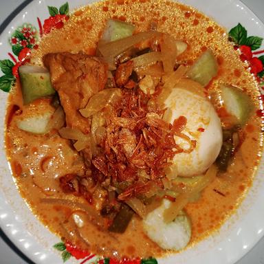 LONTONG SAYUR LENYOOK