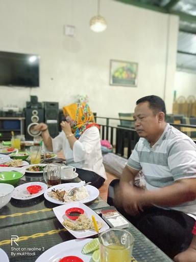 RUMAH MAKAN INTAN JATIBARANG