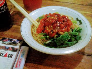 BAKSO GOYANG LIDAH