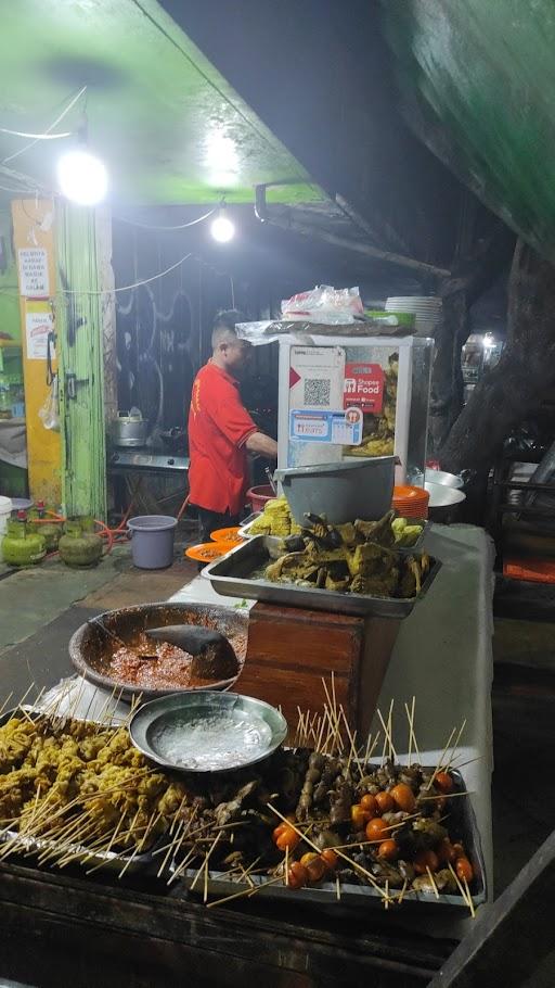 AYAM GORENG CAK ROY 95