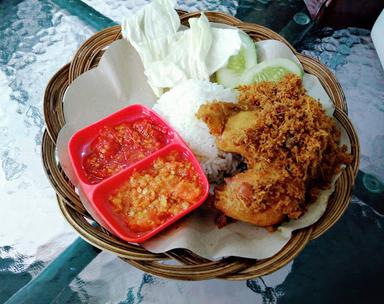 AYAM GORENG DJATINEGARA