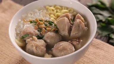 BAKSO DAN AYAM GORENG MPOK LELA