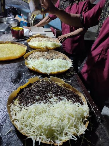 MARTABAK MANIS & TELOR SPECIAL BANDUNG ASLI