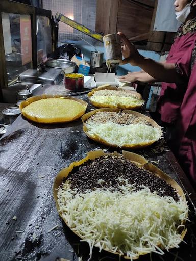 MARTABAK MANIS & TELOR SPECIAL BANDUNG ASLI