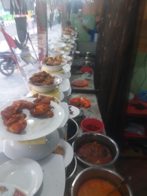 RUMAH MAKAN PUTRI MINANG