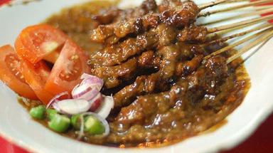 SATE AYAM CAK JA'I