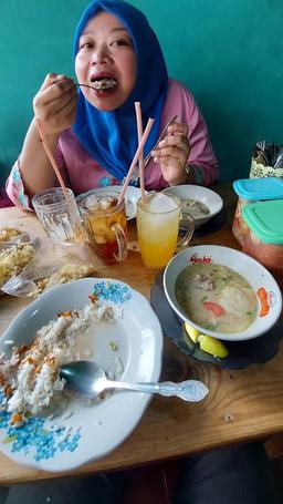 Photo's Soto Betawi Babe Pedati Bypass Jakarta