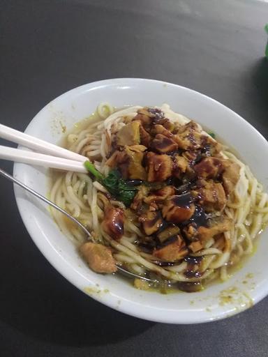 BAKSO MIE AYAM FOKU