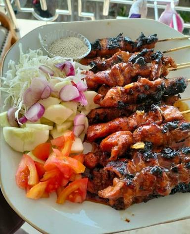 SATE AYAM ALA KAMBING AMANAH PULUHAN