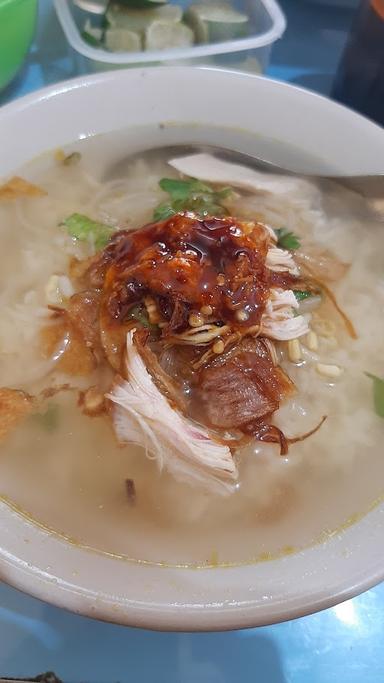 WARUNG ES & SOTO  PAK LELUR 