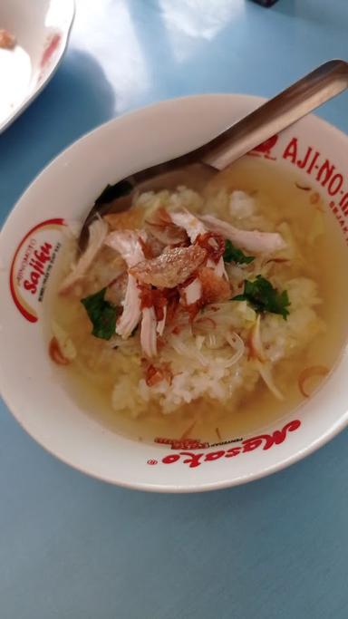 WARUNG ES & SOTO  PAK LELUR 