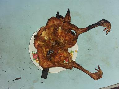 AYAM PANGGANG MBAH SISAT