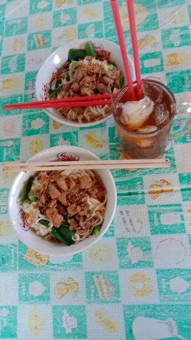 MIE AYAM