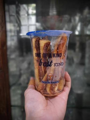 AUNTIE ANNE’S - MAL CIPUTRA CIBUBUR