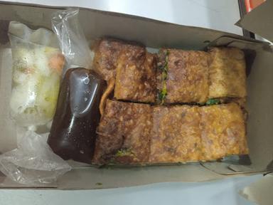 MARTABAK PECENONGAN CIBUBUR