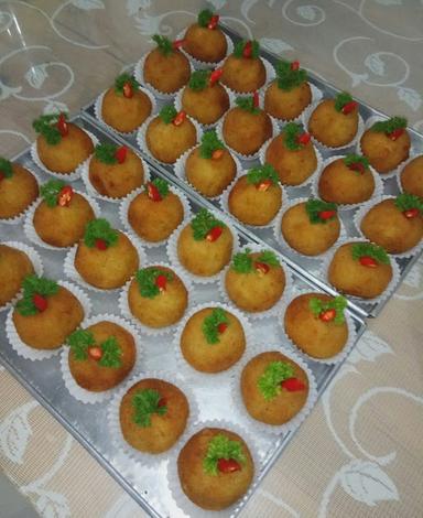 RUMAH KUE AROMA