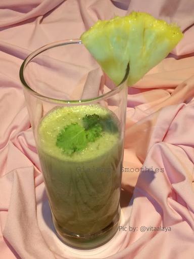 JUS KALE - GIAJENG GREEN SMOOTHIES CIBUBUR