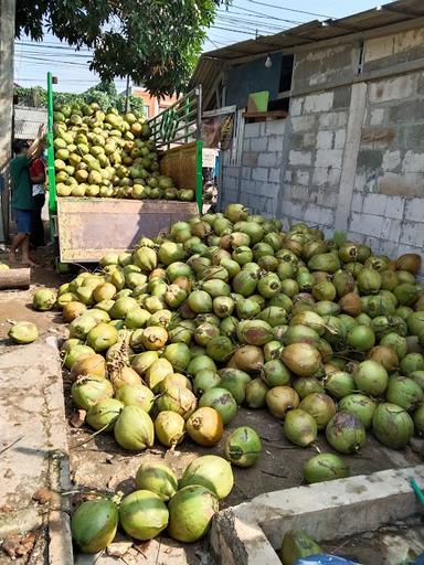 WARUNG ES KELAPA POETRA SINANGLING GROUP