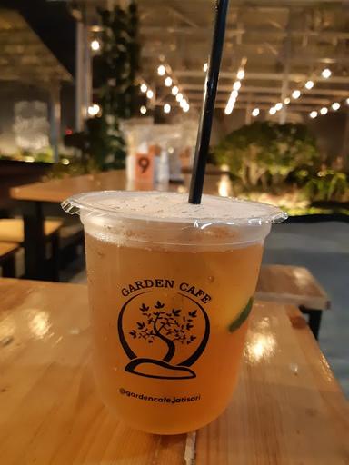 GARDEN CAFE & ASTRO WASH