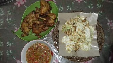 AYAM PENYET SOEDAP