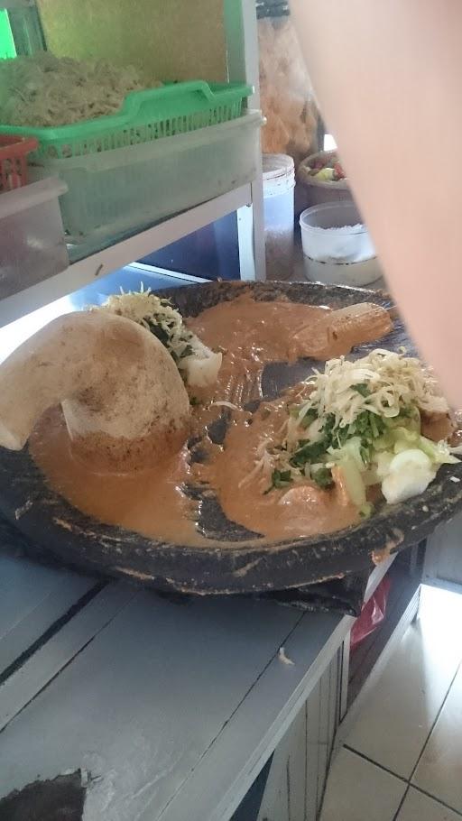 GADO-GADO MAS WANDA