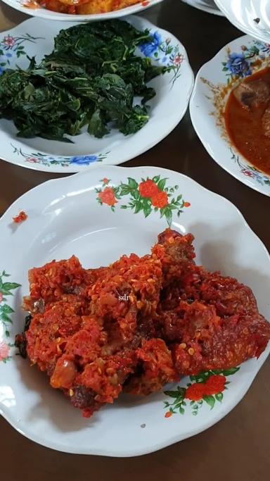 RUMAH MAKAN RUMAH GADANG SIMPANG RAYA