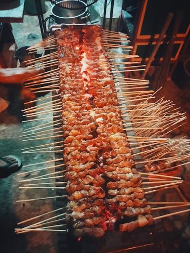 SATE SOLO MAS GEPENG