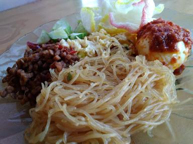 TAKOYAKI, NASI KUNING & LONTONG KARI KHAS BANDUNG