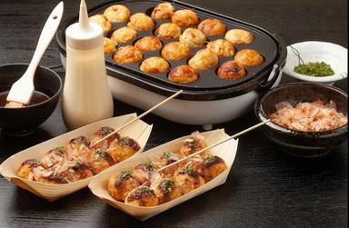 TENTANG TAKOYAKI