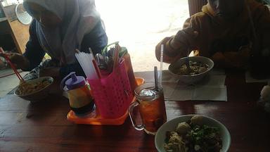 BAKSO WOLUNG EWU