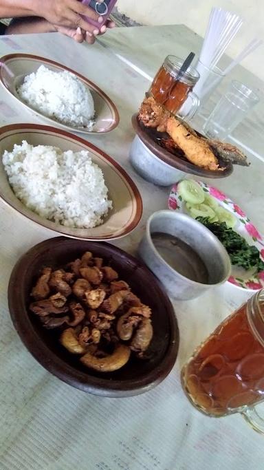 WARUNG MAKAN BU TARNO