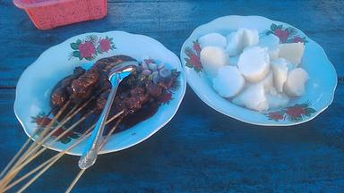 WARUNG MAKAN SATE PAK YATTO