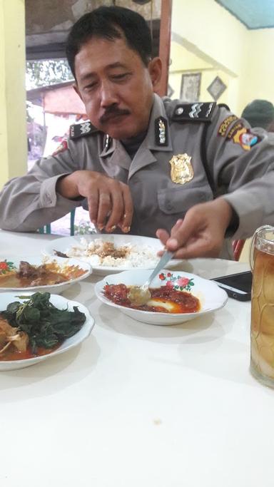 RUMAH MAKAN UDA ACONG